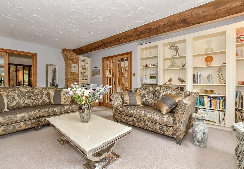 Lounge - Station Road, Northiam, Rye, East Sussex - Wards of Kent