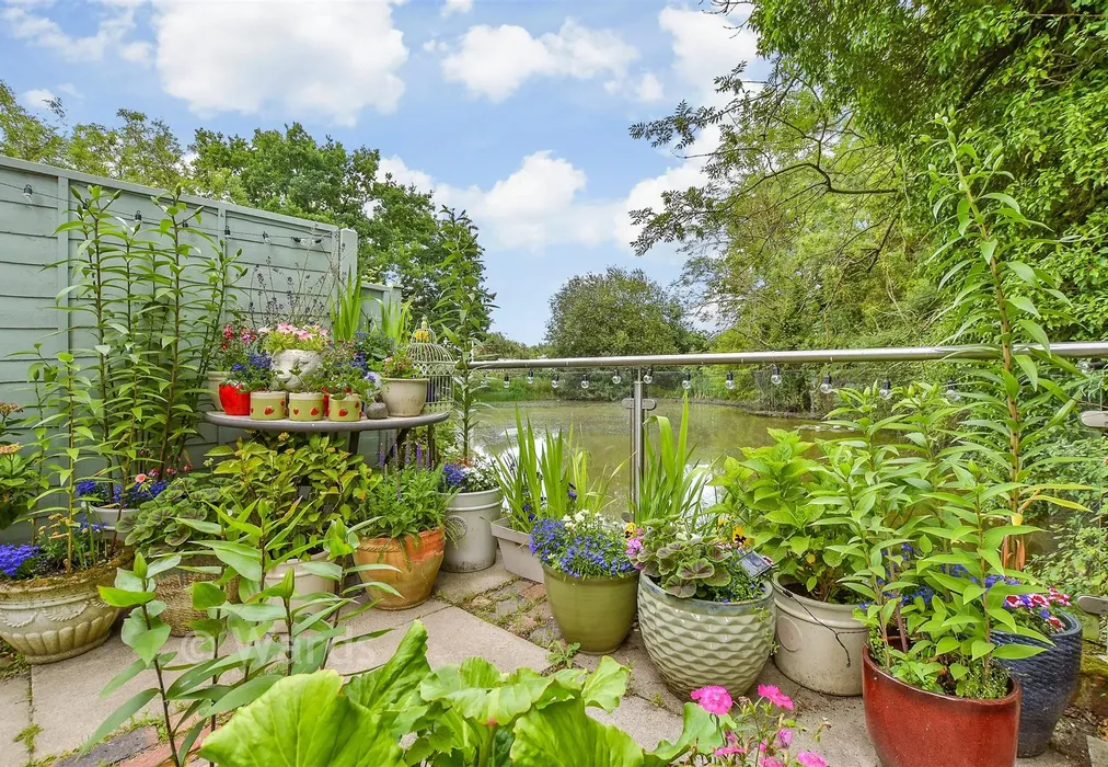 Patio / Decking - Station Road, Northiam, Rye, East Sussex - Wards of Kent