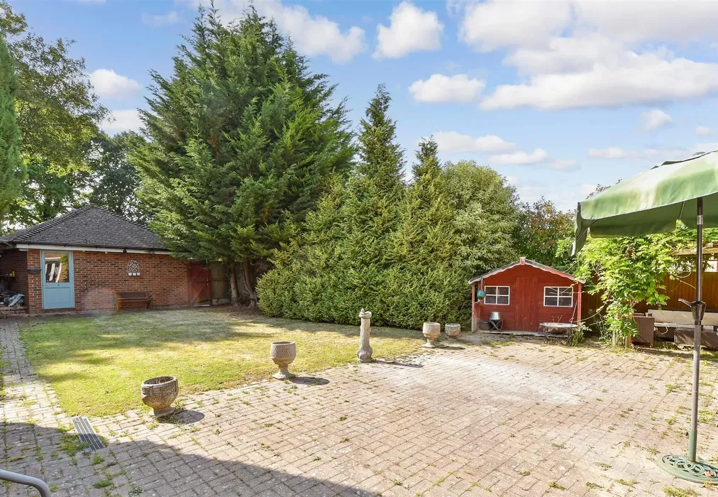 Rear Garden - Maidstone Road, Chatham, Kent - Wards of Kent