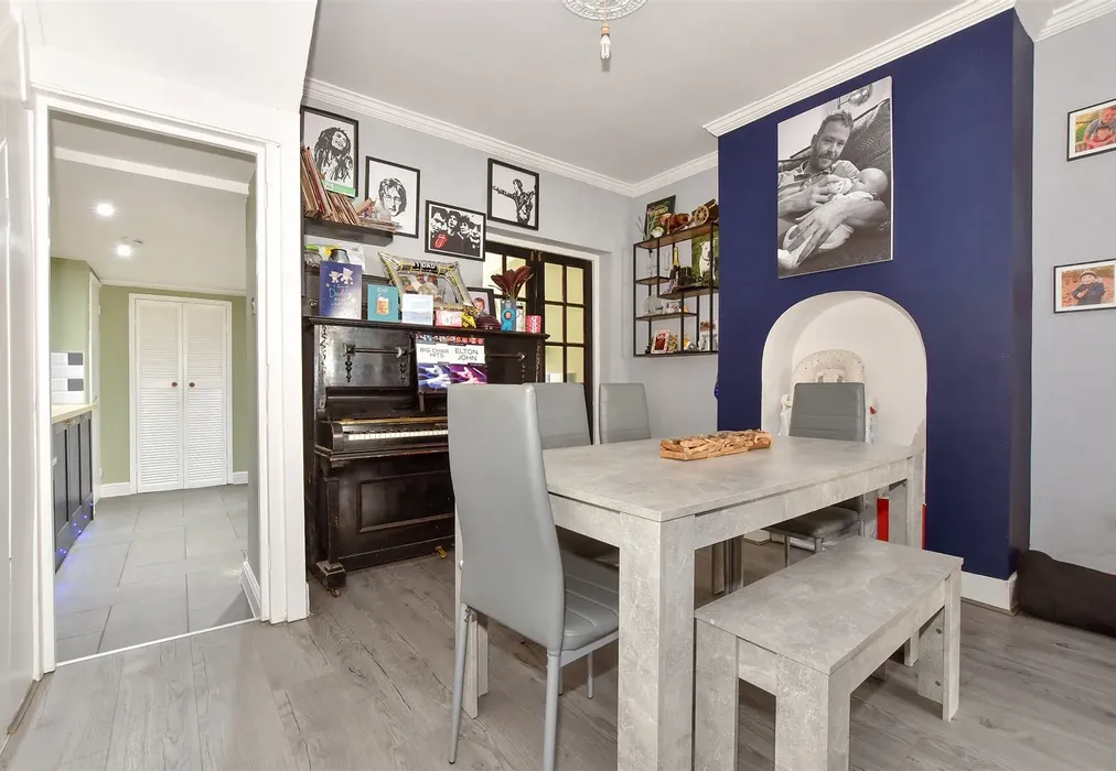 Dining Area - Grove Road, Folkestone, Kent - Wards of Kent
