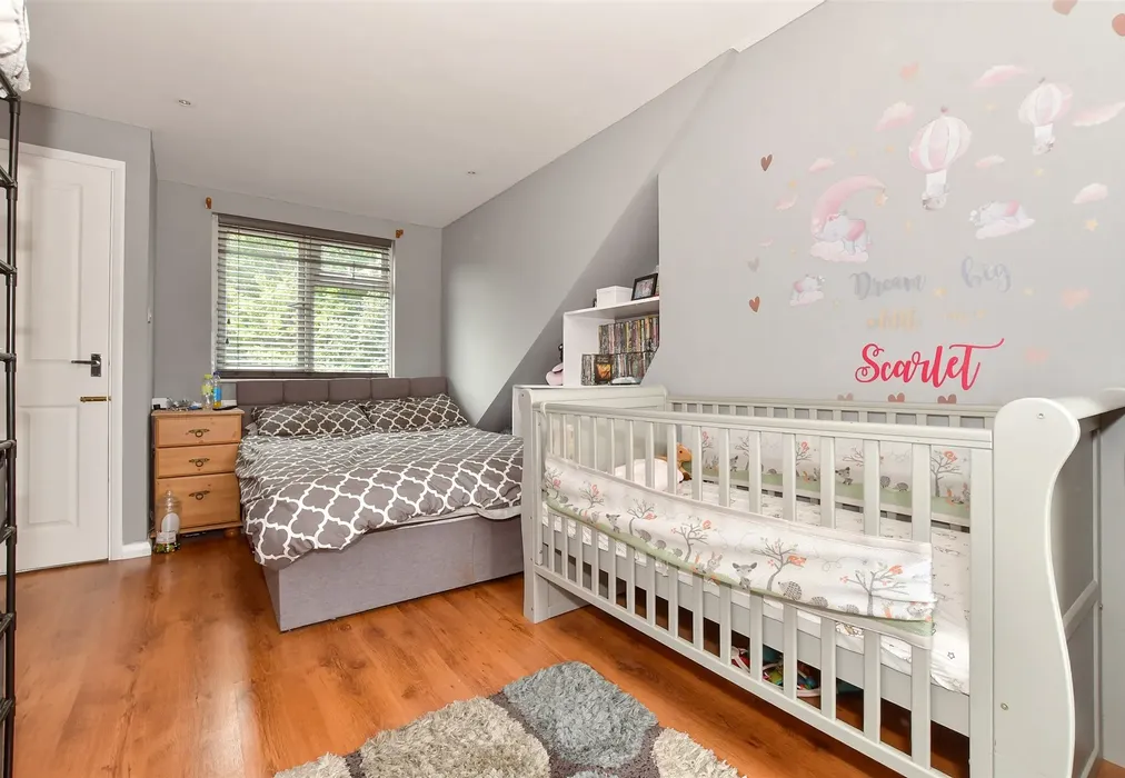 Bedroom 1 - Grove Road, Folkestone, Kent - Wards of Kent