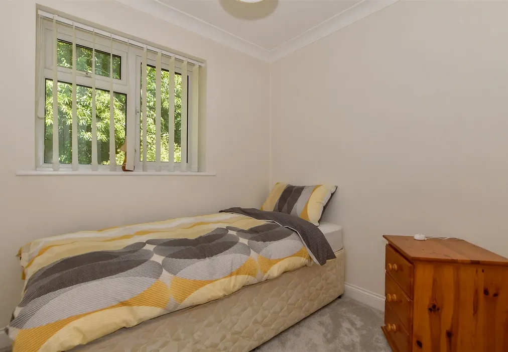 Bedroom 3 - The Coppice, Vigo Village, Meopham, Kent - Wards of Kent