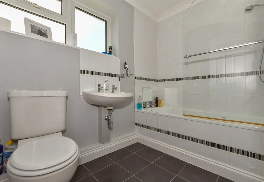 Bathroom - The Coppice, Vigo Village, Meopham, Kent - Wards of Kent