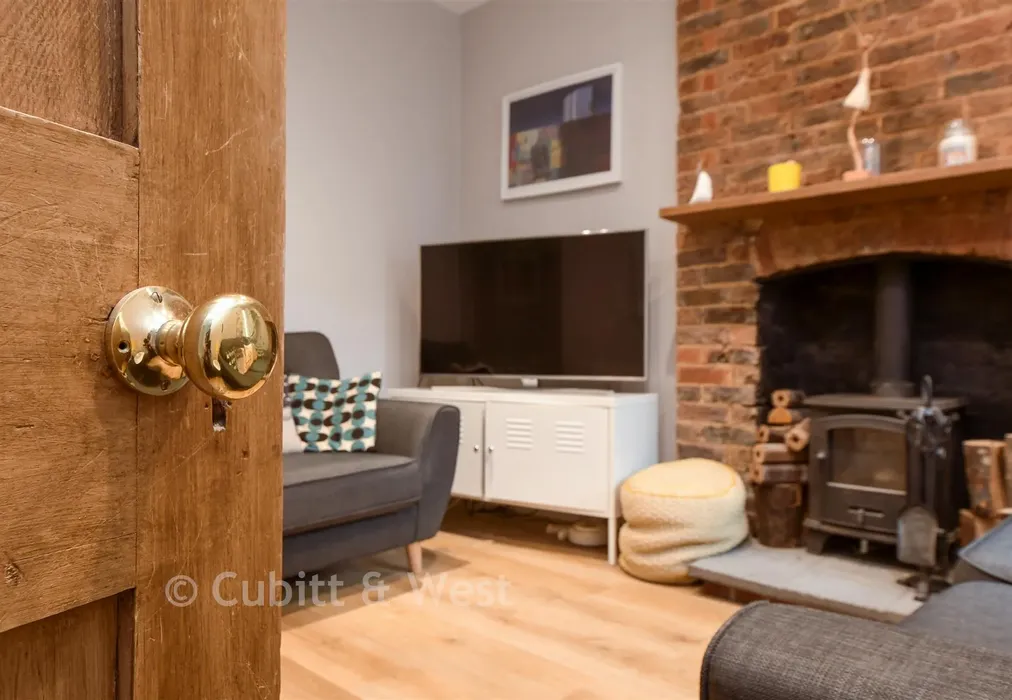 Internal Feature - Station Road, Dorking, Surrey - Wards of Kent