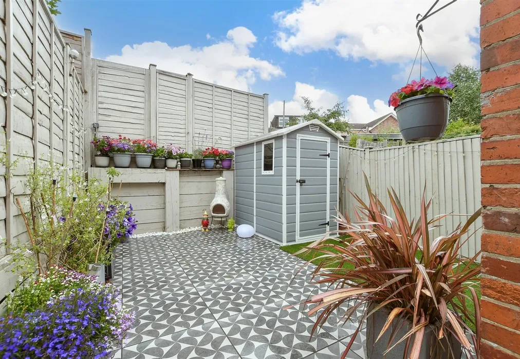 Patio / Decking - Station Road, Dorking, Surrey - Wards of Kent