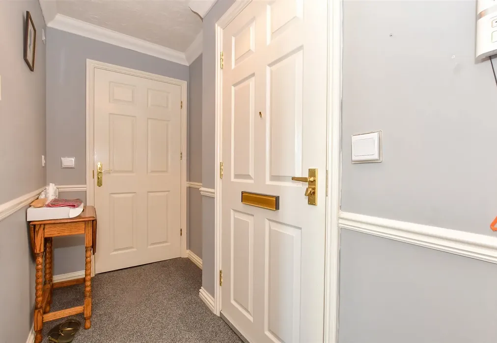 Entrance Hall - East Street, Faversham, Kent - Wards of Kent