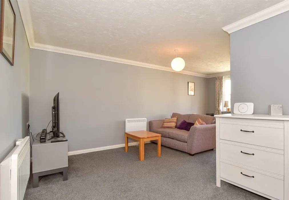 Lounge/Diner - East Street, Faversham, Kent - Wards of Kent