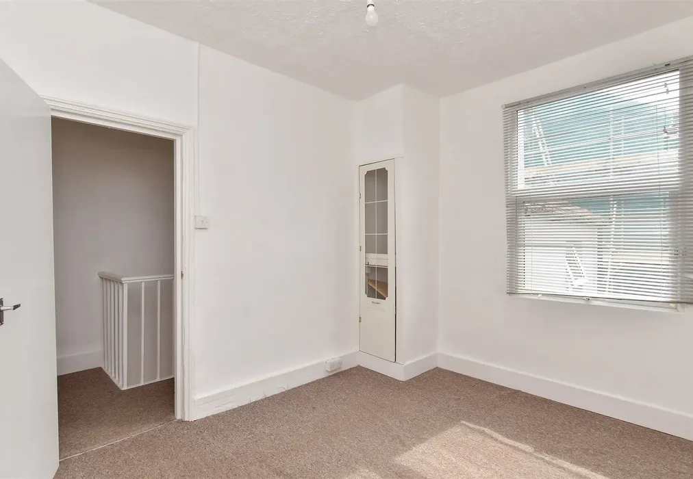Bedroom 2 - Normanton Street, Brighton, East Sussex - Wards of Kent