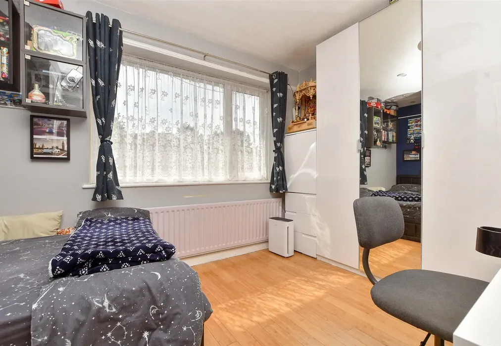 Bedroom 2 - Haselmere Close, Wallington, Surrey - Wards of Kent