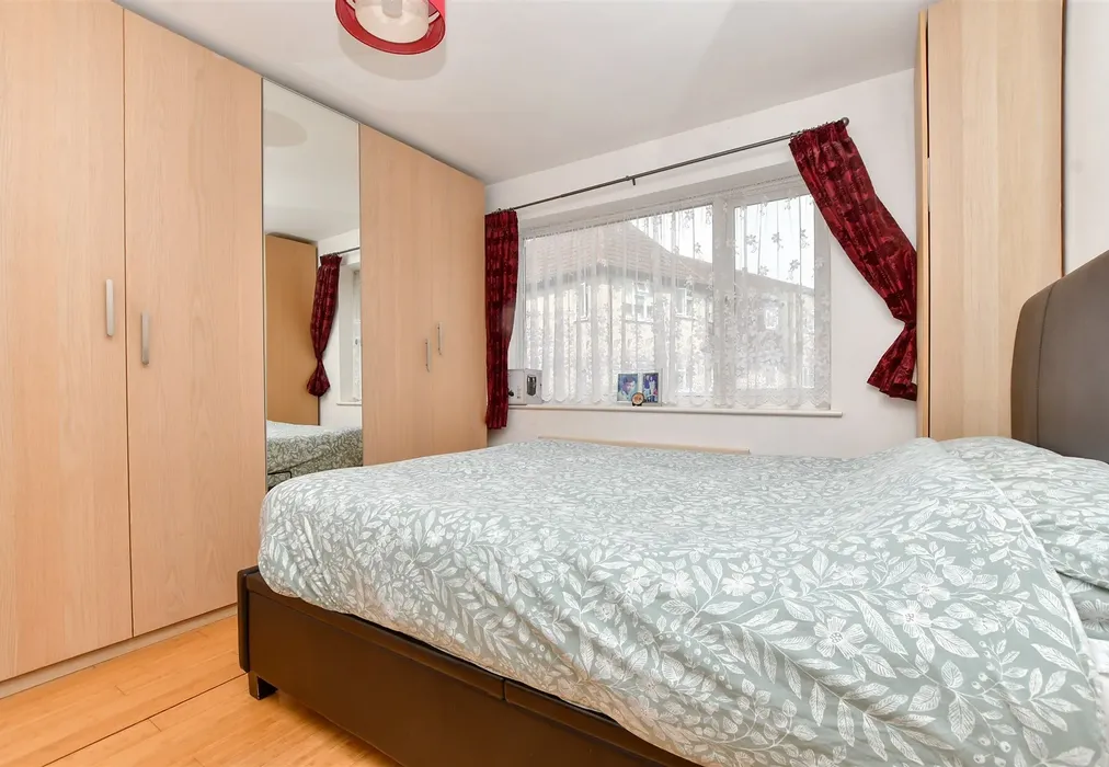 Bedroom 1 - Haselmere Close, Wallington, Surrey - Wards of Kent