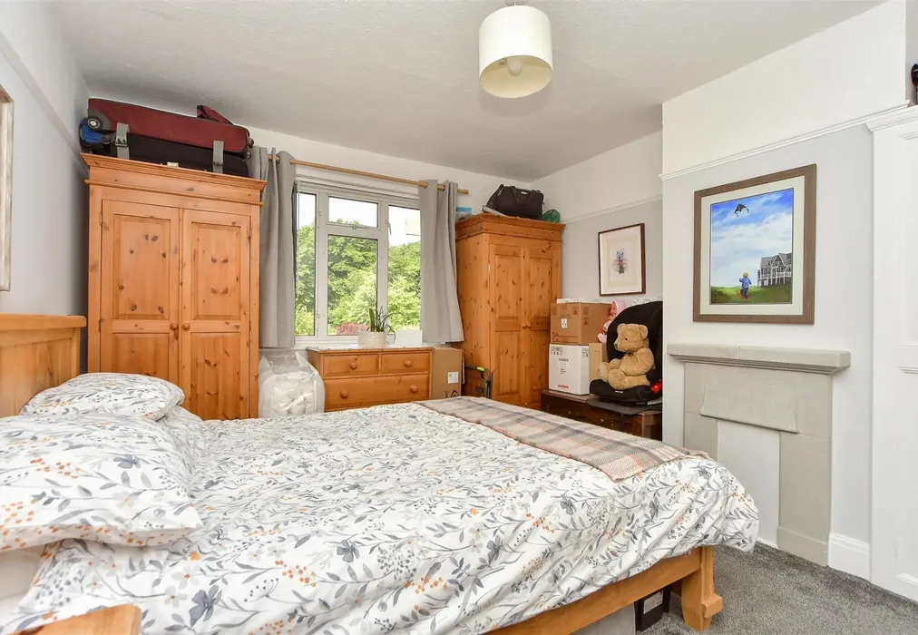 Bedroom 2 - Edwin Road, Rainham, Kent - Wards of Kent