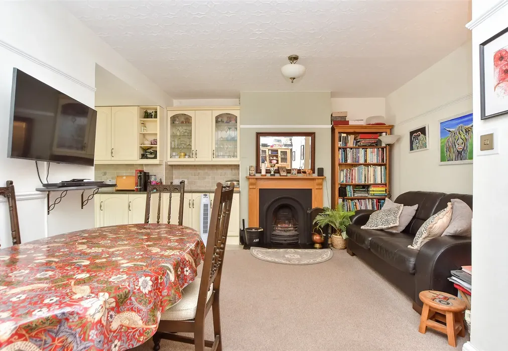 Dining Area - Edwin Road, Rainham, Kent - Wards of Kent