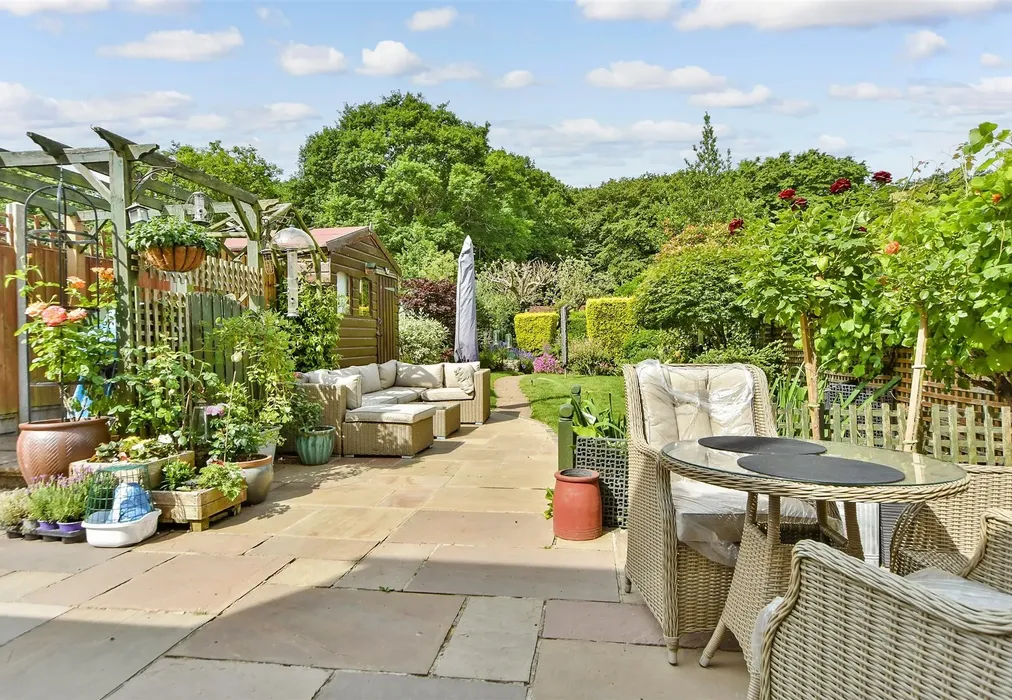 Rear Garden - Edwin Road, Rainham, Kent - Wards of Kent