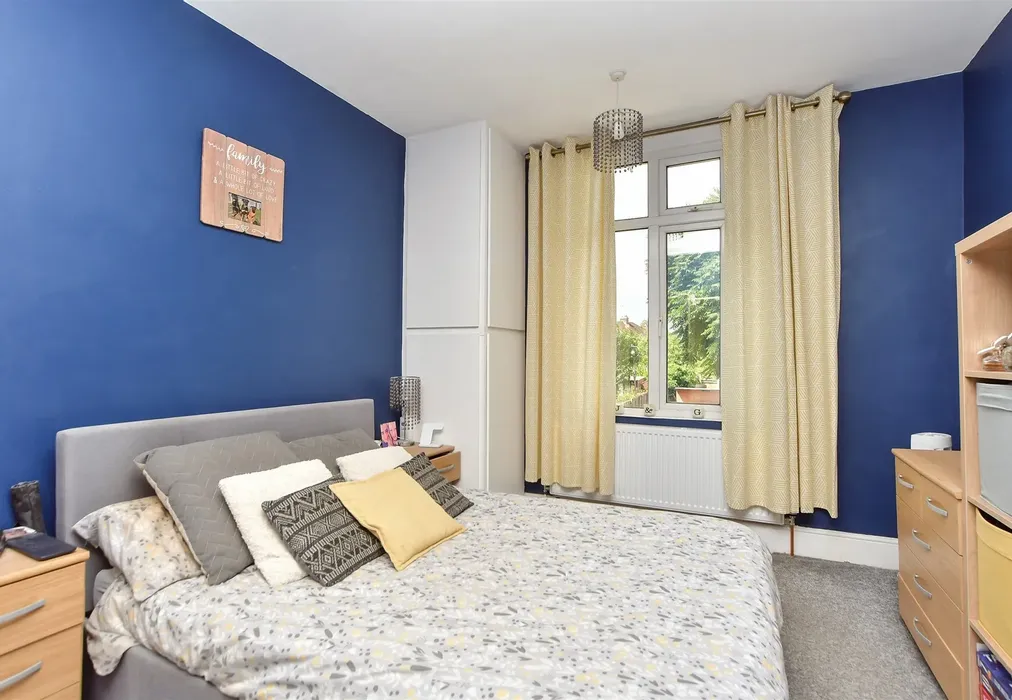 Bedroom 2 - Woodlands Road, Gillingham, Kent - Wards of Kent
