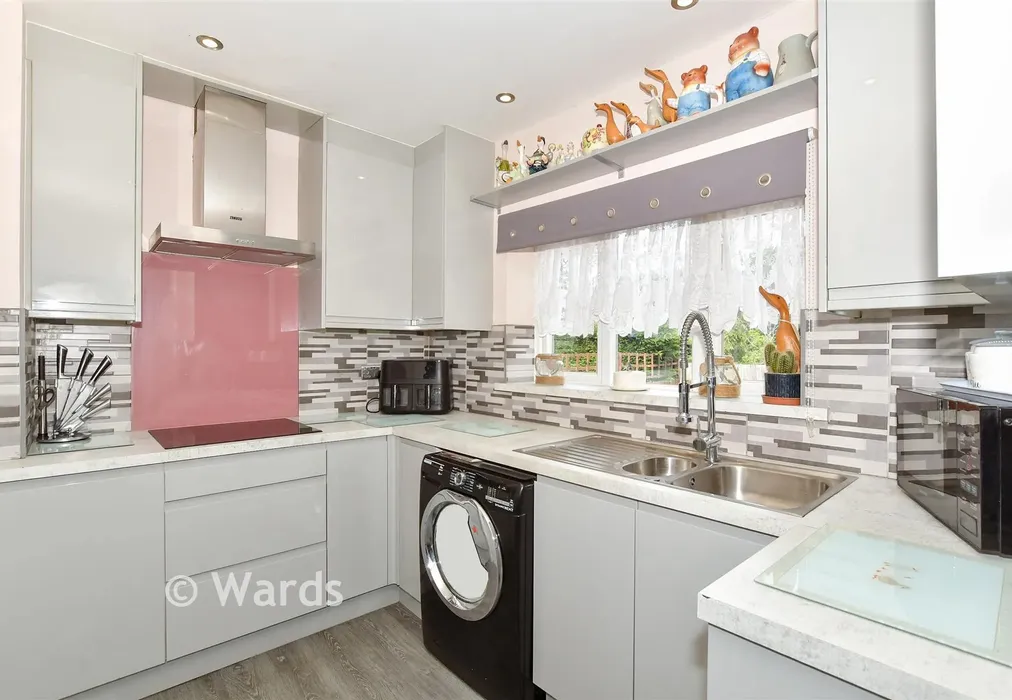 Kitchen - Herbert Road, Willesborough, Ashford, Kent - Wards of Kent