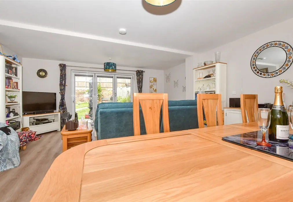 Lounge/Diner - Bluebell Avenue, Littlebourne, Kent - Wards of Kent