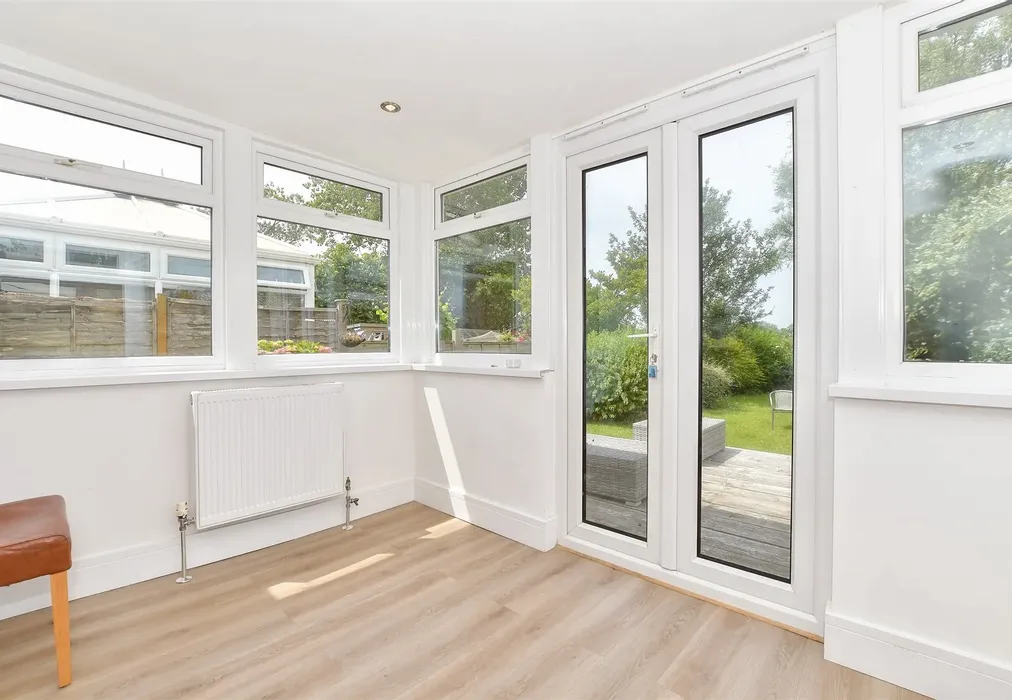 Garden Room - Seaway Gardens, St Mary's Bay, Romney Marsh, Kent - Wards of Kent
