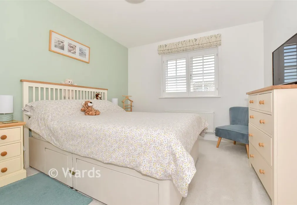 Bedroom 2 - St. Crispin Close, Worth, Deal, Kent - Wards of Kent