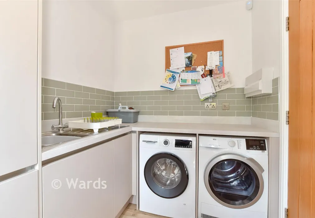 Utility Room - St. Crispin Close, Worth, Deal, Kent - Wards of Kent