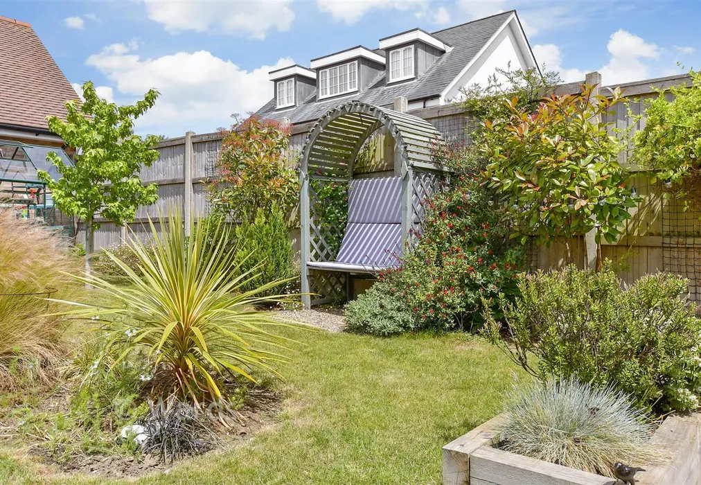 External Feature - St. Crispin Close, Worth, Deal, Kent - Wards of Kent