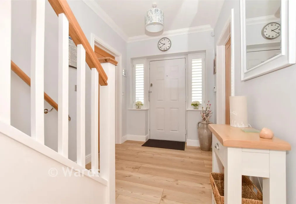 Entrance Hall - St. Crispin Close, Worth, Deal, Kent - Wards of Kent