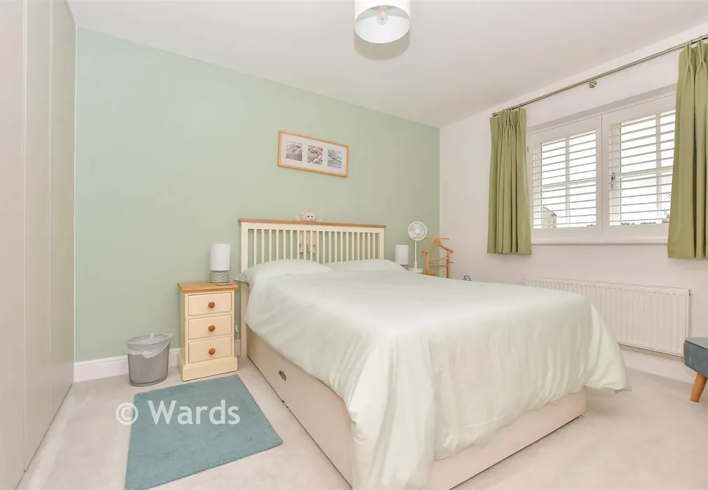 Bedroom 2 - St. Crispin Close, Worth, Deal, Kent - Wards of Kent