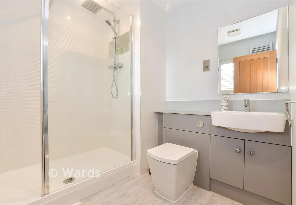 En-Suite Shower Room - St. Crispin Close, Worth, Deal, Kent - Wards of Kent