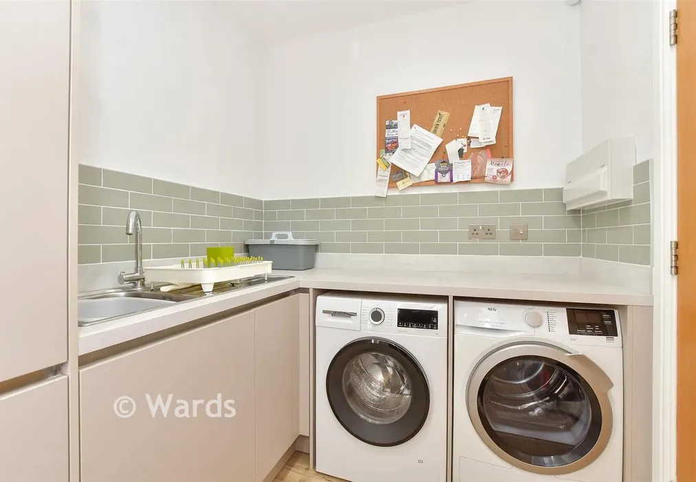 Utility Room - St. Crispin Close, Worth, Deal, Kent - Wards of Kent