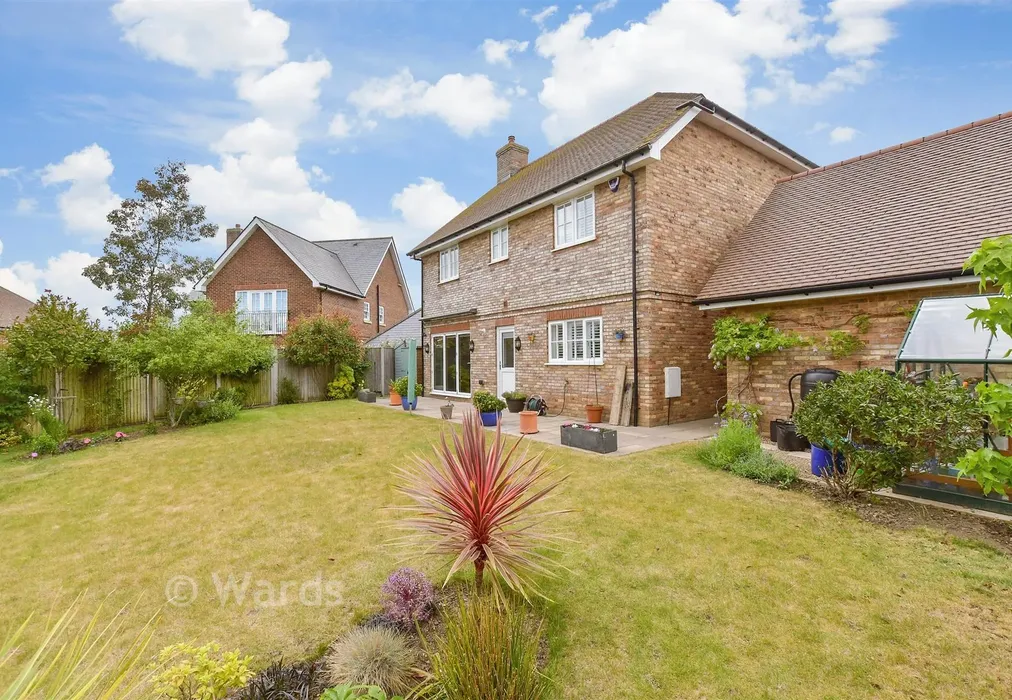 Rear Garden - St. Crispin Close, Worth, Deal, Kent - Wards of Kent