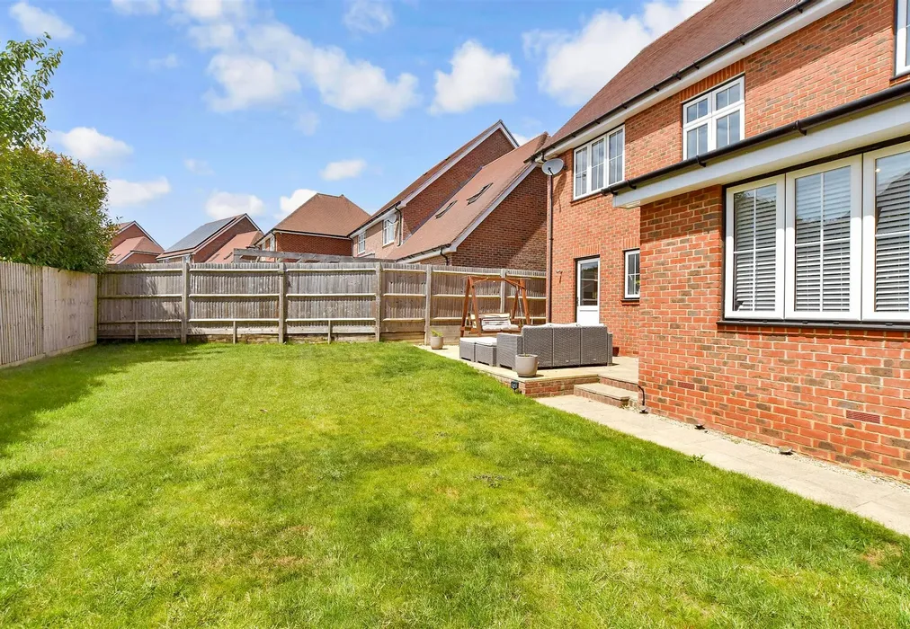 Rear Garden - Eames View, Southwater, Horsham, West Sussex - Wards of Kent