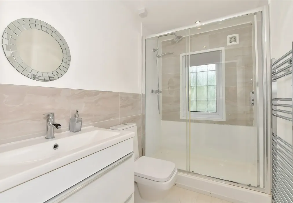 Shower Room - Burmarsh Road, Hythe, Kent - Wards of Kent