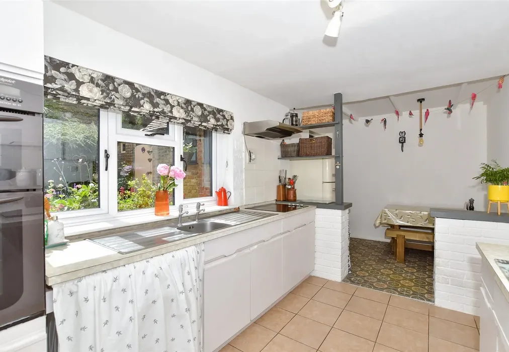 Kitchen/Diner - Old Loose Hill, Loose, Maidstone, Kent - Wards of Kent