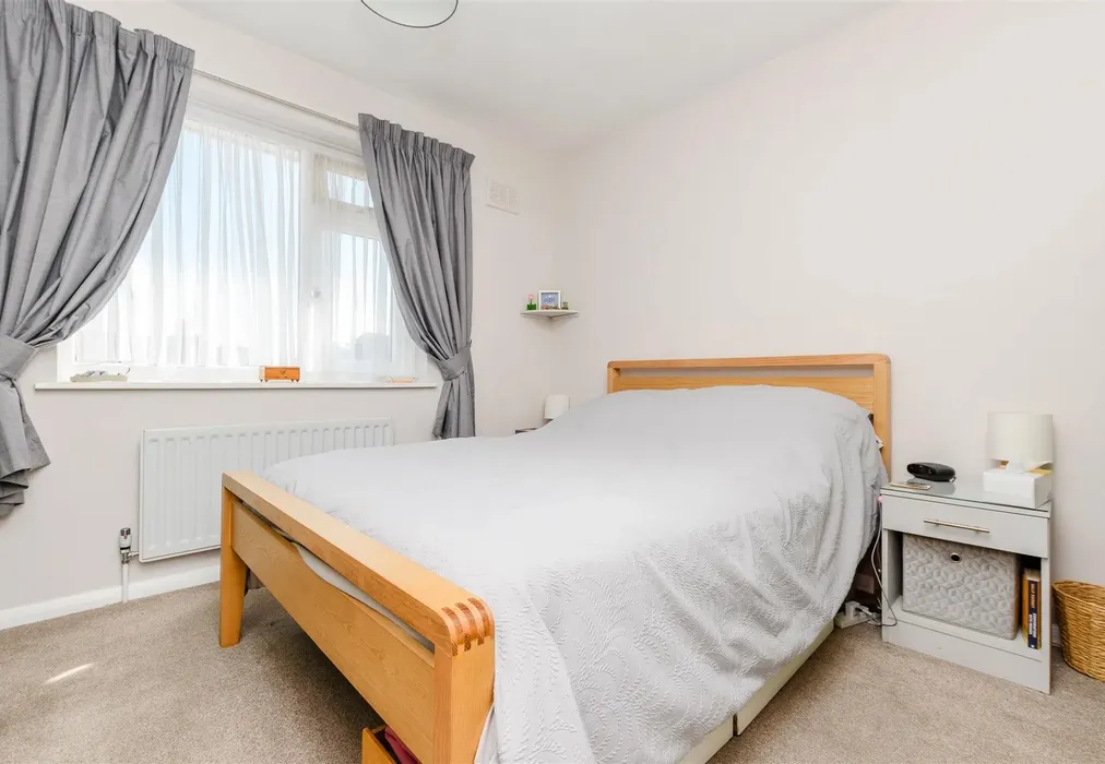 Bedroom 2 - Kingsnorth Road, Twydall, Gillingham, Kent - Wards of Kent