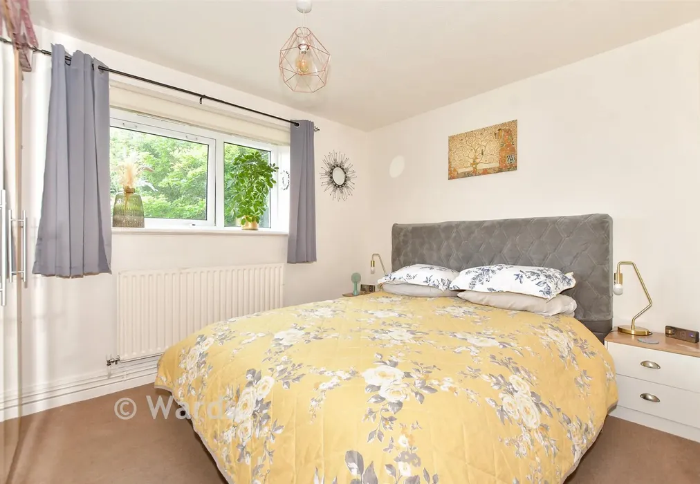 Bedroom 1 - Friars Way, Dover, Kent - Wards of Kent