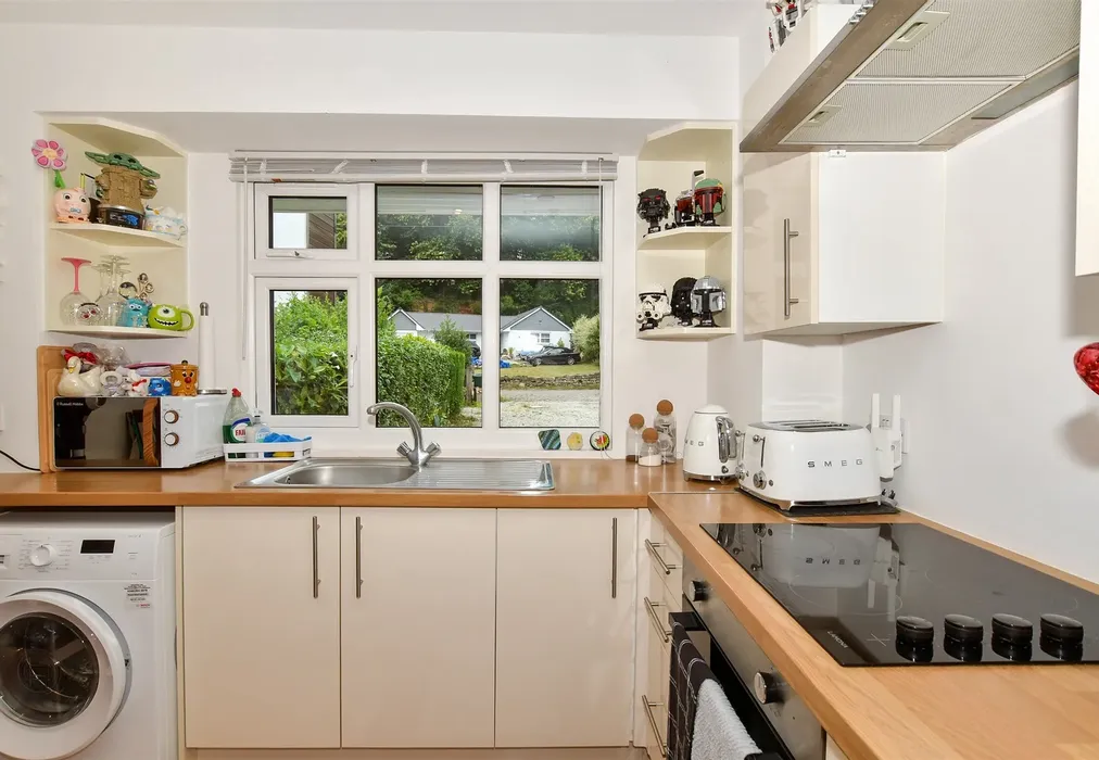Annexe Lounge/Kitchen - The Quarries, Boughton Monchelsea, Maidstone, Kent - Wards of Kent