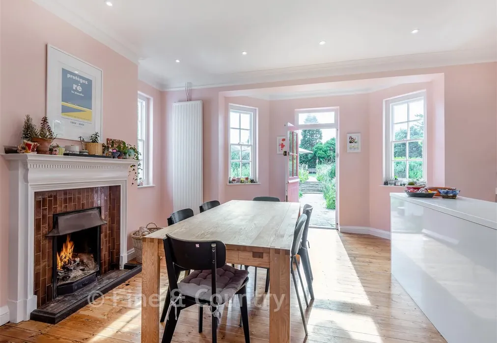 Kitchen/Diner - Dixwell Road, Folkestone, Kent - Wards of Kent