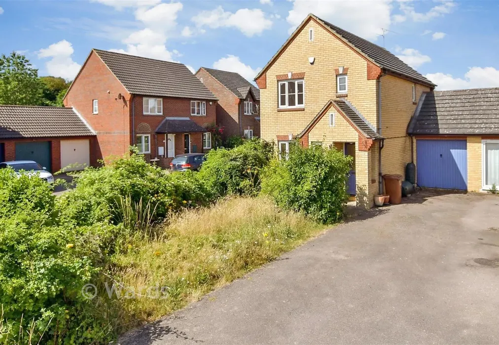 External (Web) - Howlsmere Close, Halling, Rochester, Kent - Wards of Kent