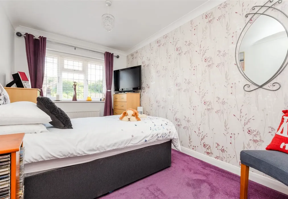 Bedroom 2 - Bracken Lea, Chatham, Kent - Wards of Kent