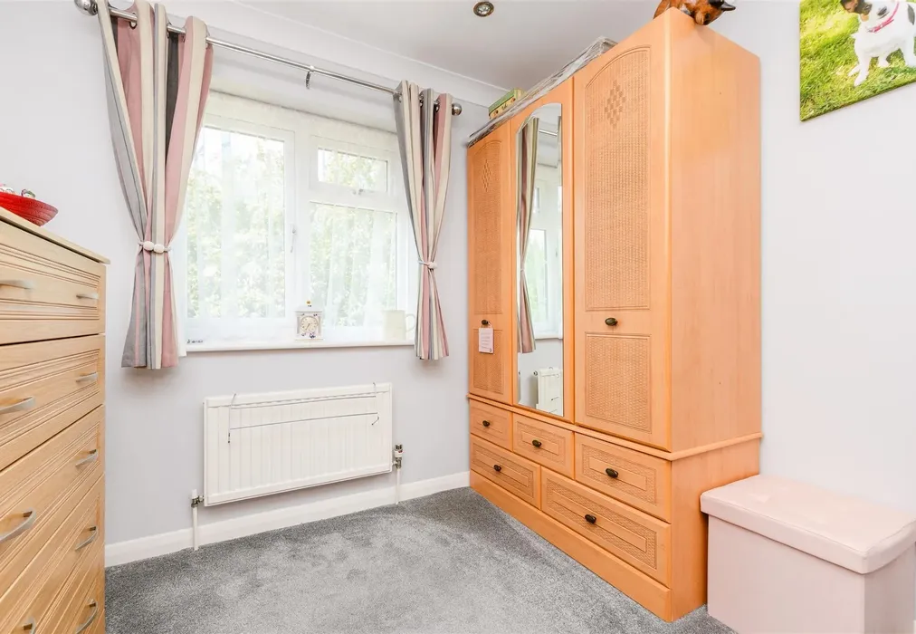 Bedroom 4 - Bracken Lea, Chatham, Kent - Wards of Kent