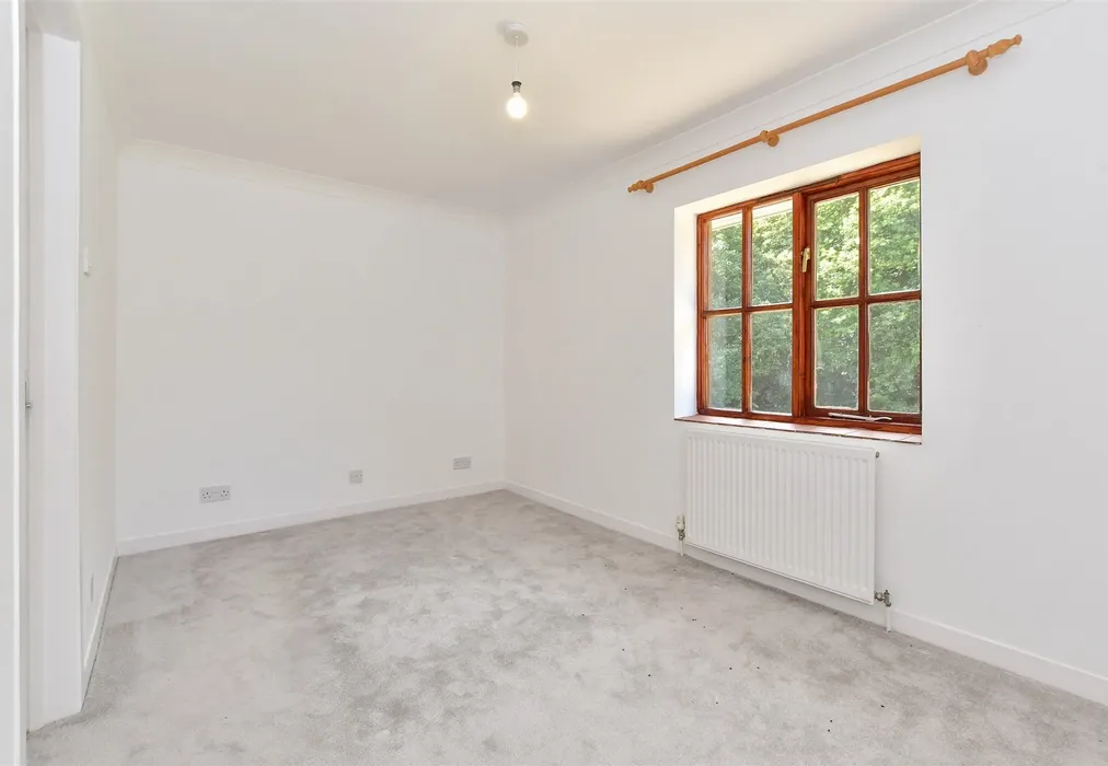 Bedroom 2 - Dunkirk Road South, Faversham, Kent - Wards of Kent