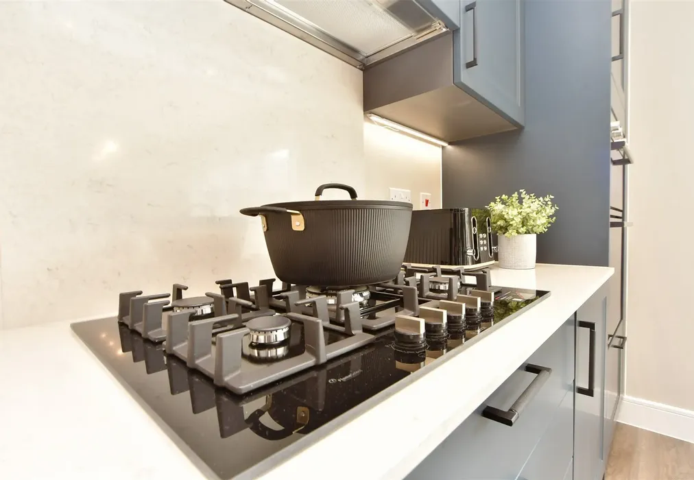 Lifestyle Image - Faversham Lakes, Faversham, Kent - Wards of Kent