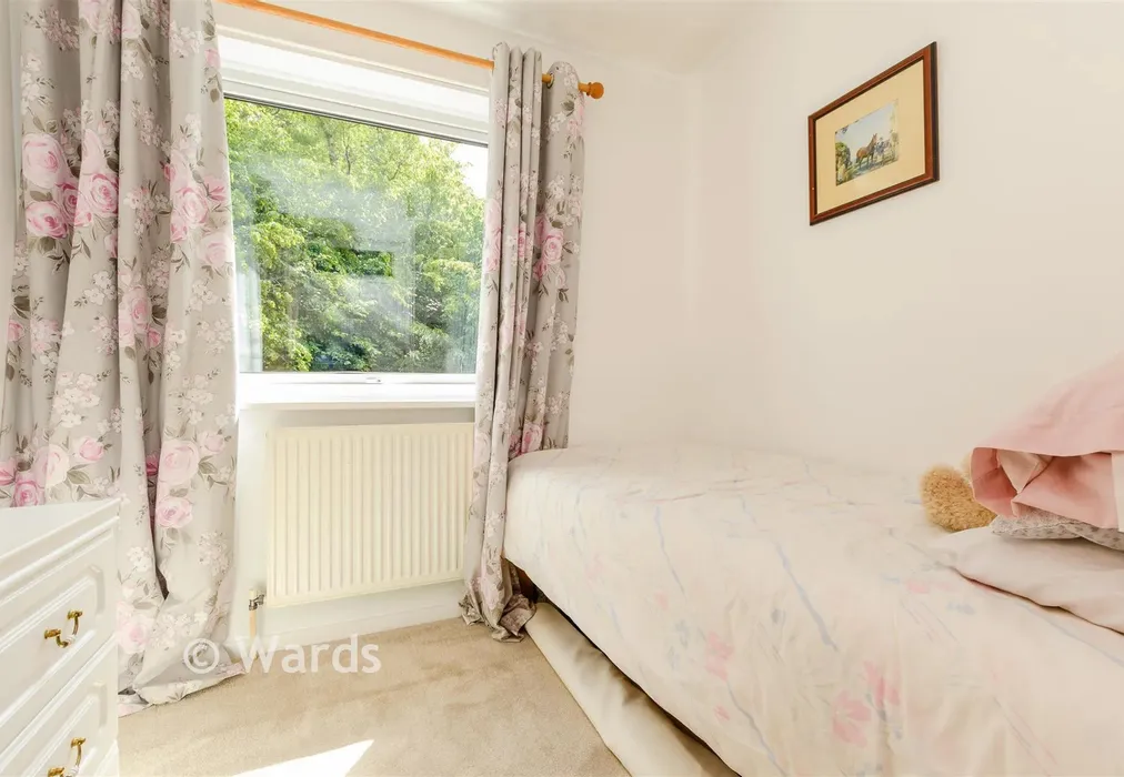 Bedroom 3 - Croftside, Vigo Village, Meopham, Kent - Wards of Kent