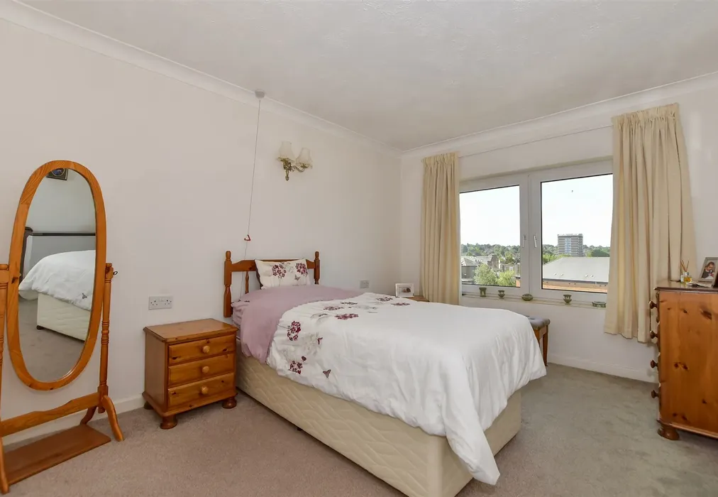 Bedroom 1 - Queen Anne Road, Maidstone, Kent - Wards of Kent