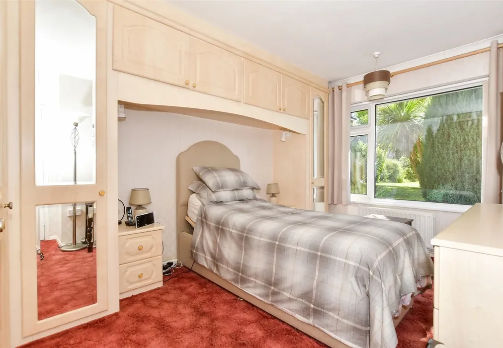 Bedroom 1 - Nursery Avenue, Bearsted, Maidstone, Kent - Wards of Kent