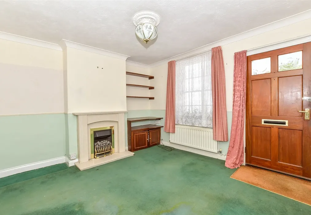 Lounge - River Road, Arundel, West Sussex - Wards of Kent