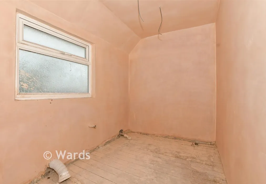 Bathroom - Ackholt Road, Aylesham, Canterbury, Kent - Wards of Kent