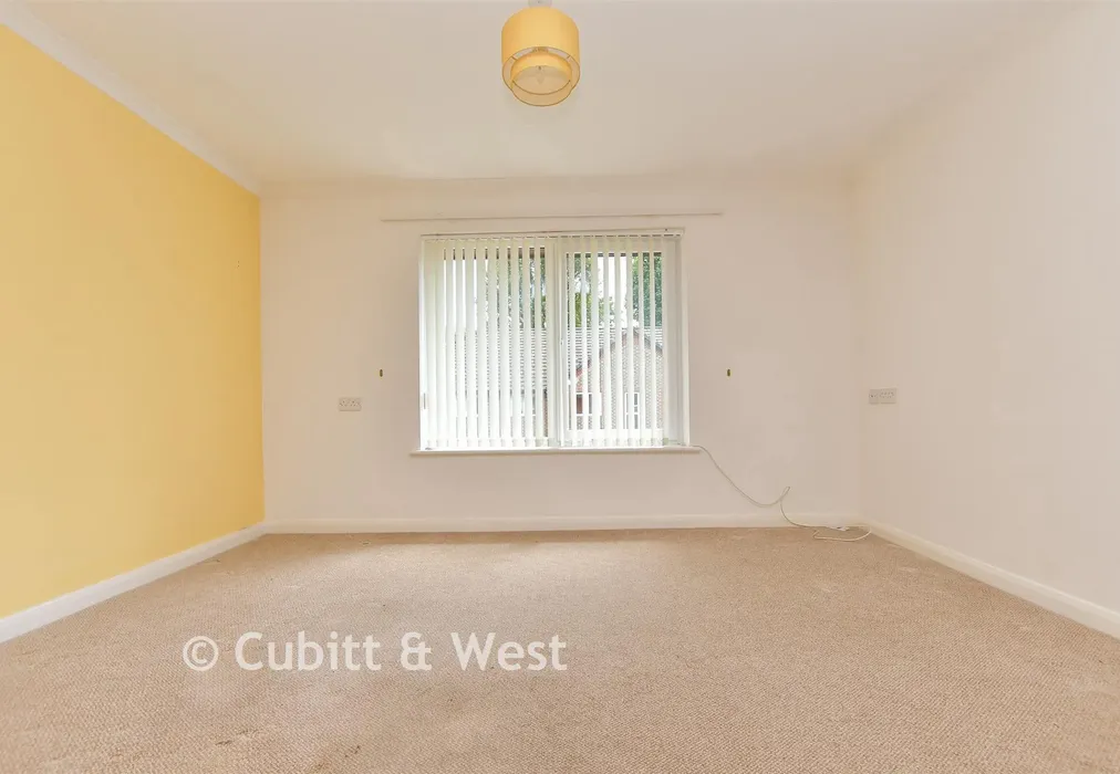 Lounge - Brickyard Lane, Crawley Down, West Sussex - Wards of Kent