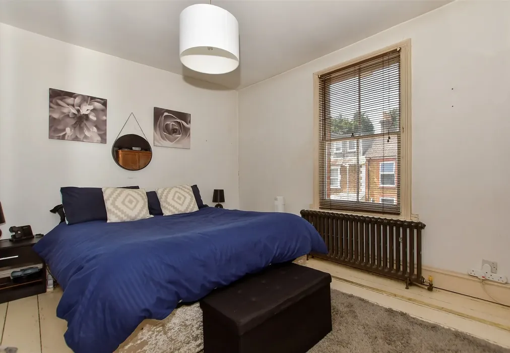 Bedroom 1 - Melville Road, Maidstone, Kent - Wards of Kent