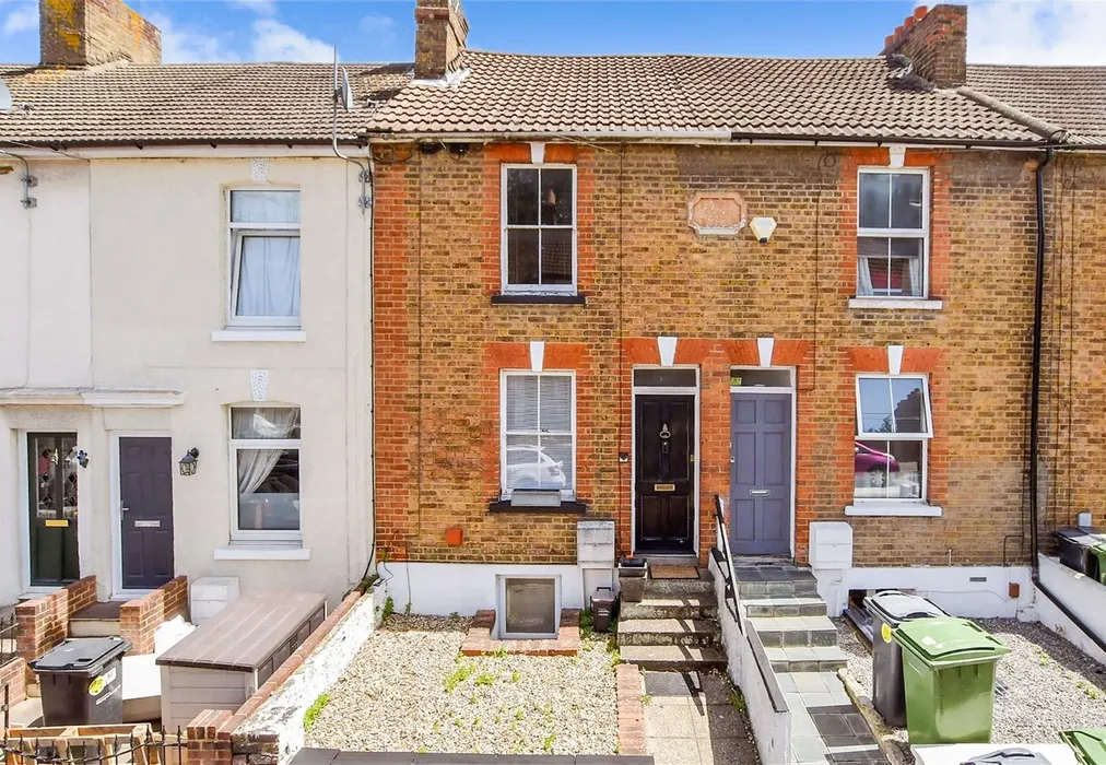 Front Web - Melville Road, Maidstone, Kent - Wards of Kent