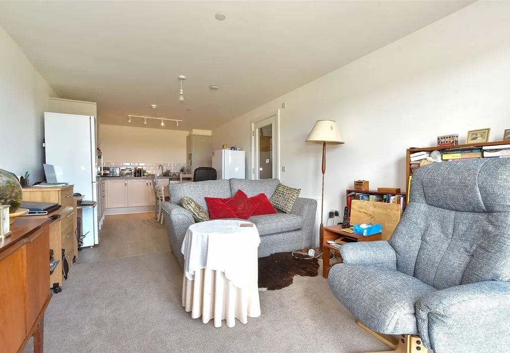 Kitchen/ Living Room - Colwell Road, Freshwater, Isle of Wight - Wards of Kent